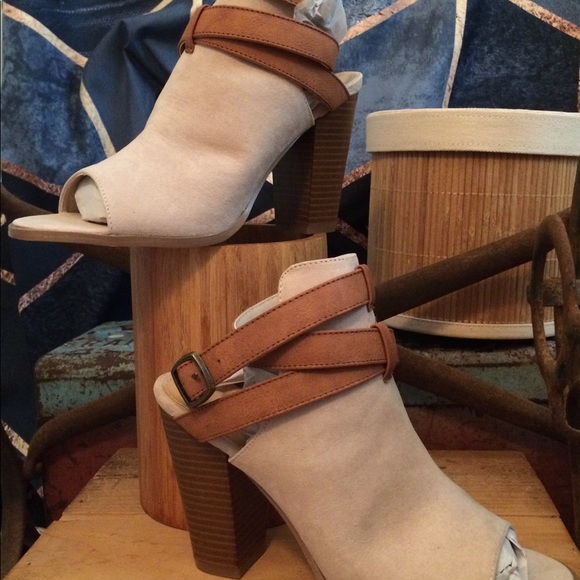 Faux Suede Block Heels w/ Straps JustFab - Picture 6 of 7